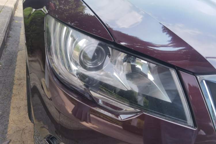 Used Skoda Superb 2013 1.8TSI Automatic MingShi Edition Right Front Headlight