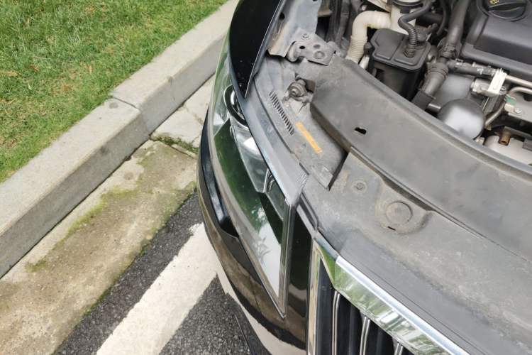 Used Skoda Superb 2013 1.4TSI Manual Shengshi Edition Right Front Headlight