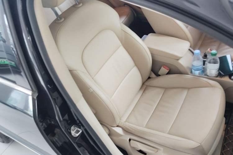 Used Skoda Superb 2013 1.8TSI Automatic MingShi Edition Right Front Seat