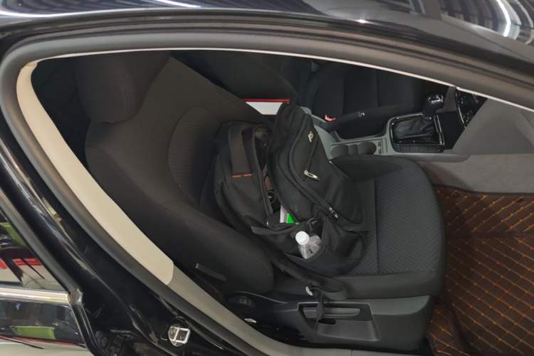 Used Skoda Superb 2013 1.4TSI DSG Sport Edition Right Front Seat