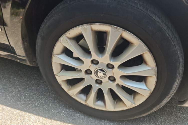 Used Skoda Superb 2013 1.4 TSI DSG Prestige Edition Right Front Wheel Hub
