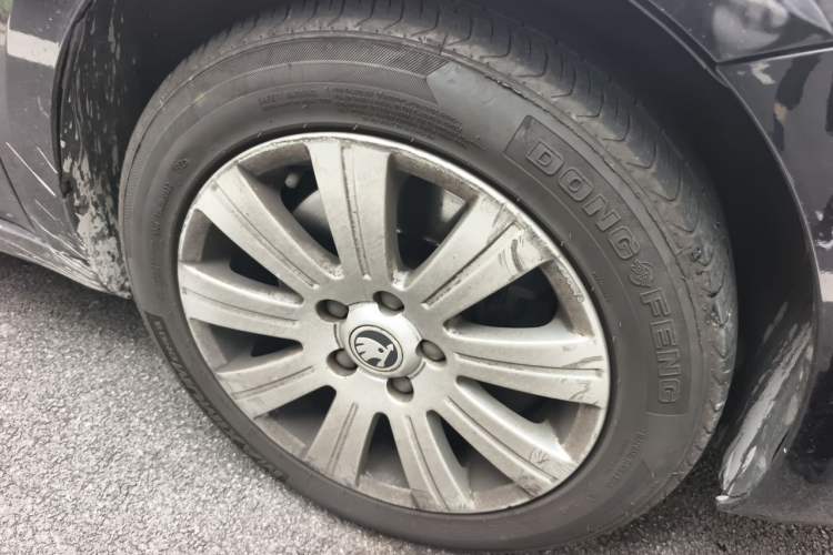 Used Skoda Superb 2013 1.4TSI DSG Sport Edition Right Front Wheel Hub