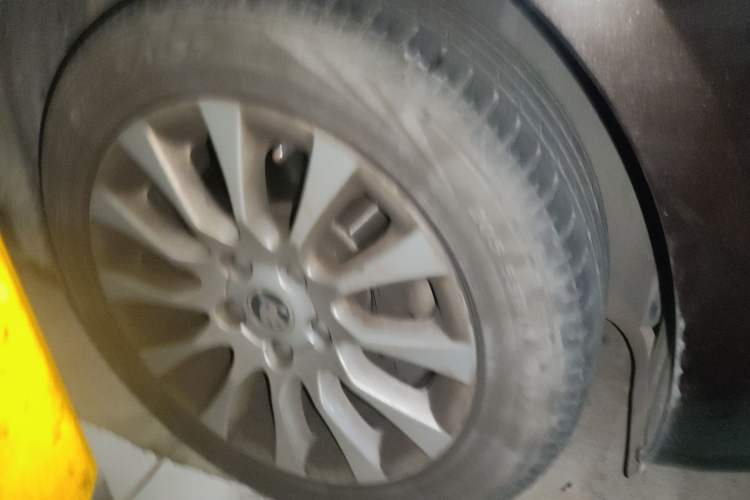 Used Skoda Superb 2013 1.4 TSI DSG Prestige Edition Right Front Wheel Hub