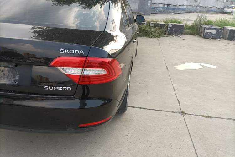 Used Skoda Superb 2013 1.4TSI DSG Sport Edition Right Rear Taillight