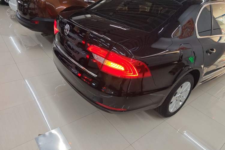 Used Skoda Superb 2013 1.4TSI DSG Sport Edition Right Rear Taillight