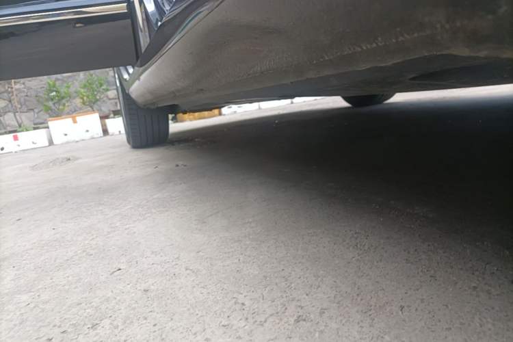 Used Skoda Superb 2013 1.8TSI Automatic MingShi Edition Right Side Sill