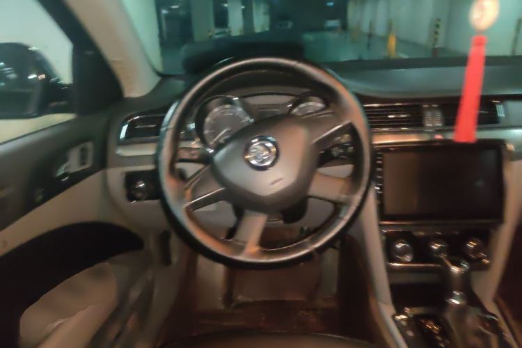 Used Skoda Superb 2013 1.4TSI DSG Sport Edition Steering Wheel