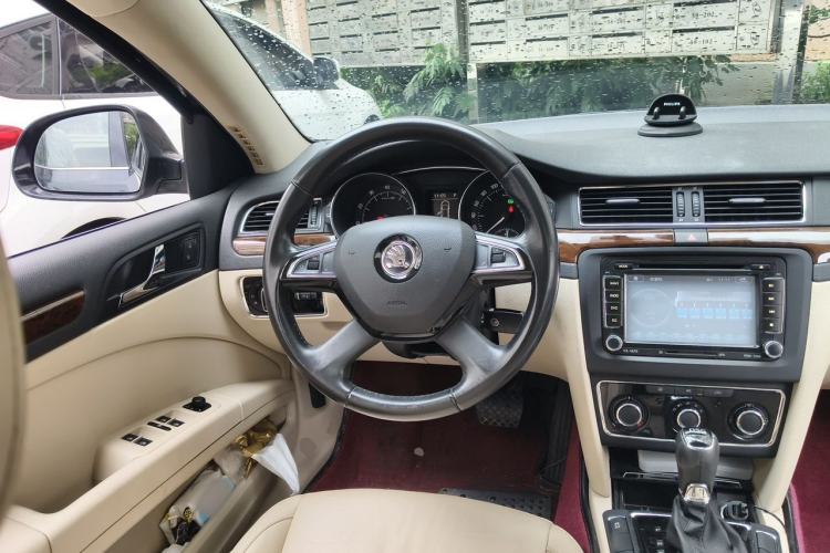 Used Skoda Superb 2013 1.4 TSI DSG Prestige Edition Steering Wheel