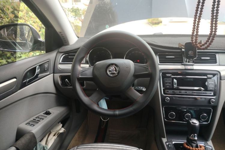Used Skoda Superb 2013 1.4TSI DSG Sport Edition Steering Wheel