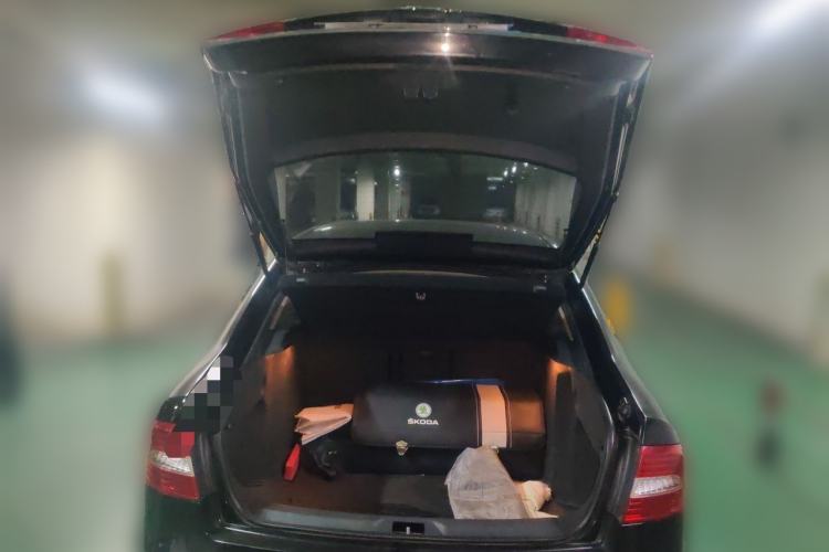 Used Skoda Superb 2013 1.4TSI DSG Sport Edition Trunk
