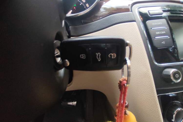 Used Skoda Superb 2013 1.8TSI Automatic MingShi Edition Vehicle Key