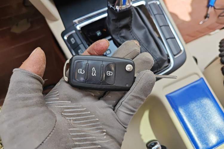 Used Skoda Superb 2013 1.8TSI Automatic MingShi Edition Vehicle Key