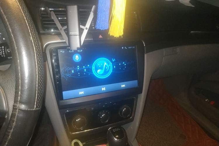 Used Skoda Superb 2013 1.4TSI DSG Sport Edition Audio And AC Panel