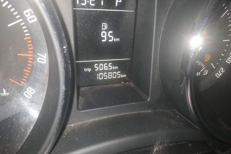 Used Skoda Superb 2013 1.4TSI DSG Sport Edition Odometer Close Up