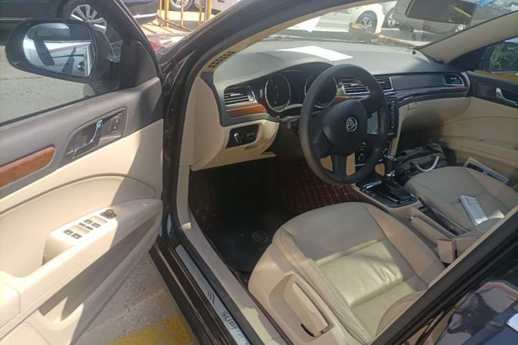 Used Skoda Superb 2013 1.8TSI Automatic MingShi Edition Driver Seat