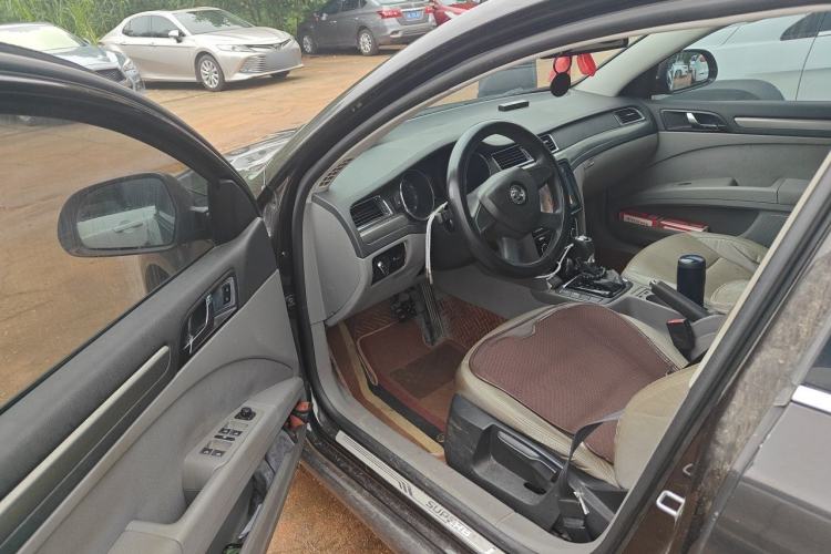 Used Skoda Superb 2013 1.4TSI DSG Sport Edition Driver Seat