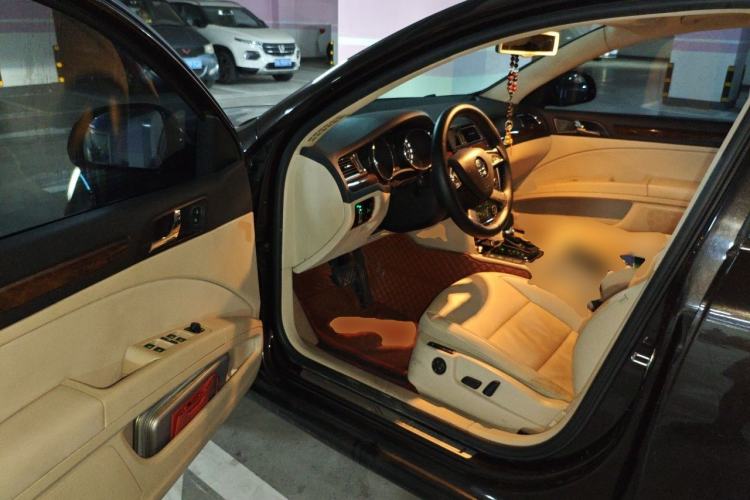 Used Skoda Superb 2013 1.8TSI Automatic Yashi Edition Driver Seat