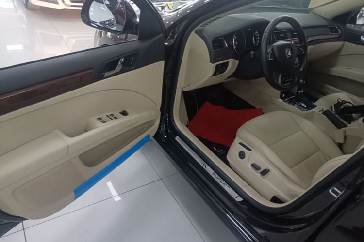 Used Skoda Superb 2013 1.8TSI Automatic Yashi Edition Driver Seat