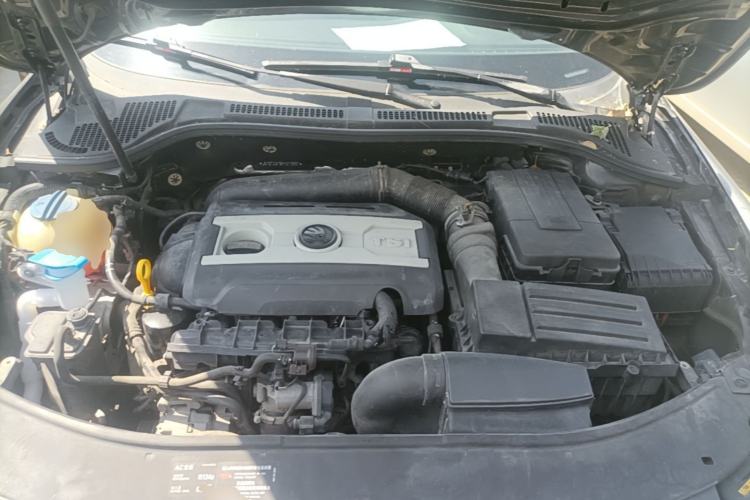 Used Skoda Superb 2013 1.8TSI Automatic MingShi Edition Engine Bay
