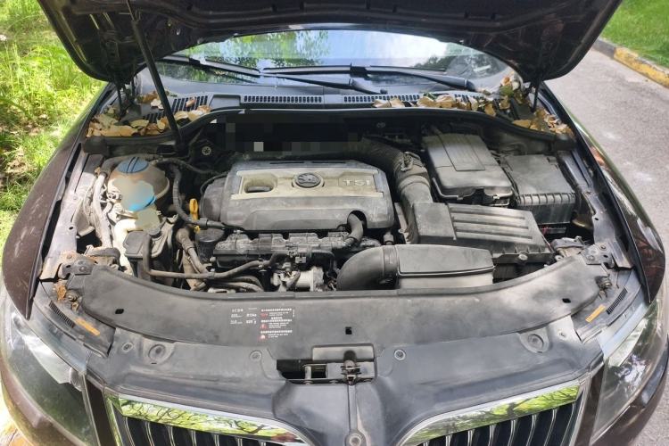 Used Skoda Superb 2013 1.8TSI Automatic Yashi Edition Engine Bay