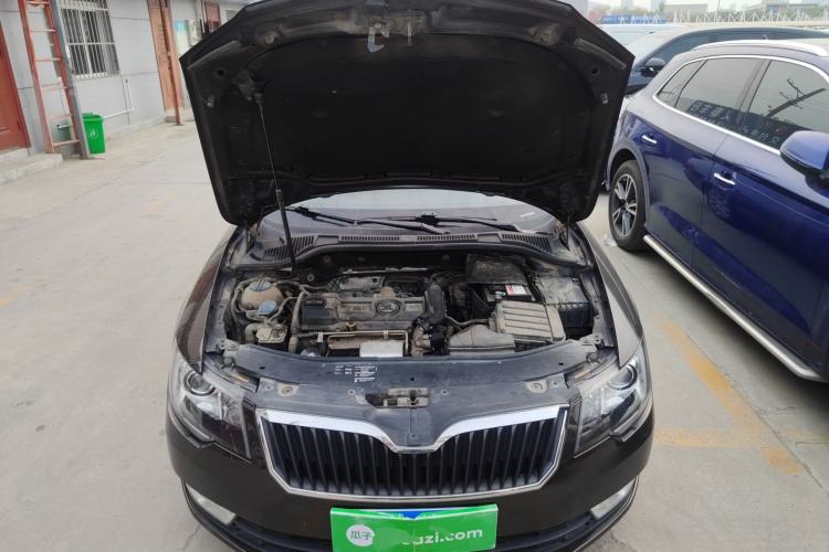 Used Skoda Superb 2013 1.4TSI DSG Sport Edition Engine Bay