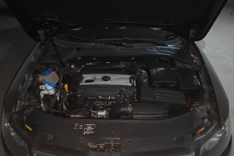 Used Skoda Superb 2013 1.8TSI Automatic Yashi Edition Engine Bay