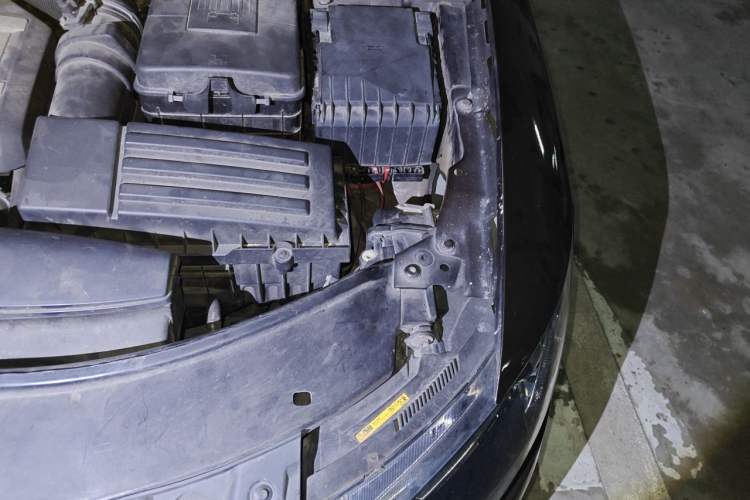 Used Skoda Superb 2013 2.0 TSI DSG Luxury Edition Engine Bay Left