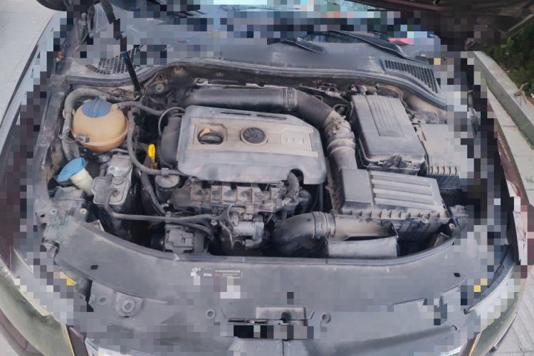 Used Skoda Superb 2013 1.8TSI Automatic Yashi Edition Engine Bay