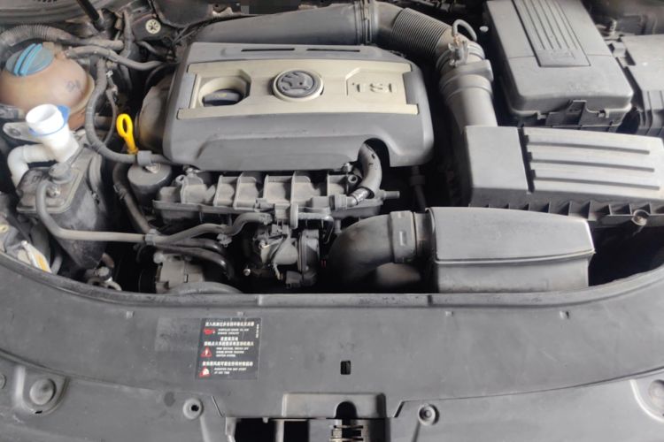 Used Skoda Superb 2013 1.8TSI Automatic Yashi Edition Engine Bay