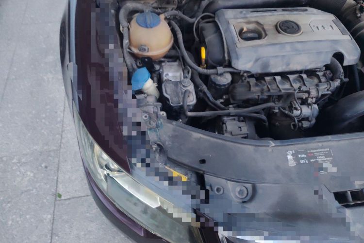 Used Skoda Superb 2013 1.8TSI Automatic Yashi Edition Engine Bay Right