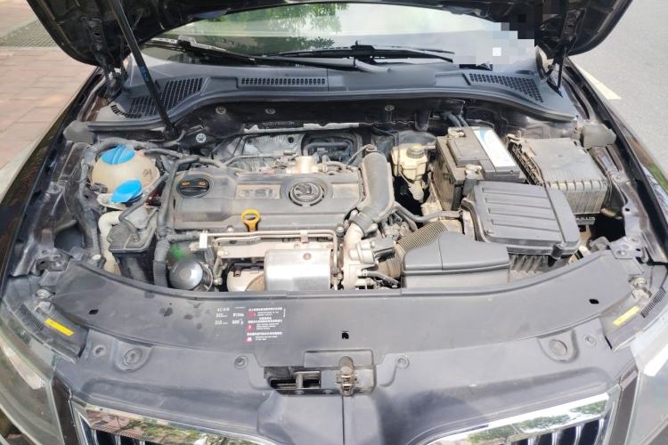 Used Skoda Superb 2013 1.4TSI Manual Shengshi Edition Engine Bay