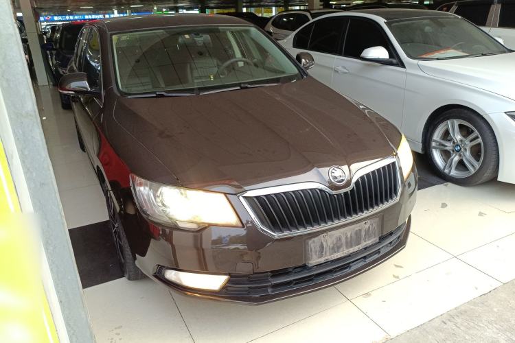 Used Skoda Superb 2013 1.4TSI Manual Shengshi Edition Exterior 2