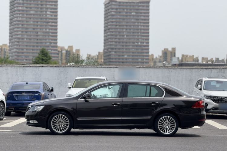 Used Skoda Superb 2013 1.8TSI Automatic Yashi Edition Exterior 2