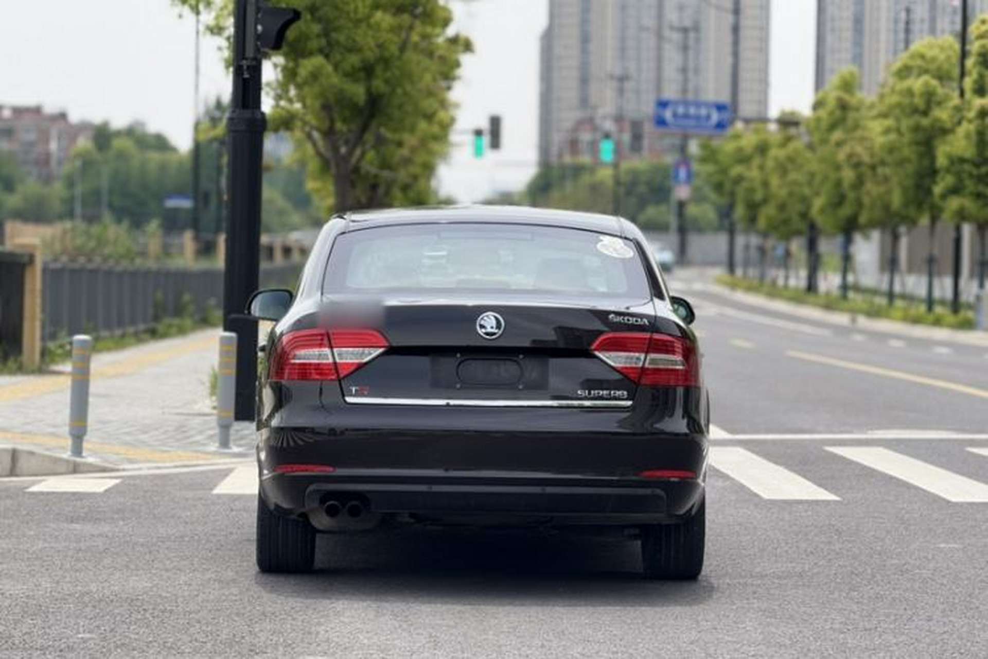 Used Skoda Superb 2013 1.8TSI Automatic Yashi Edition Exterior 3