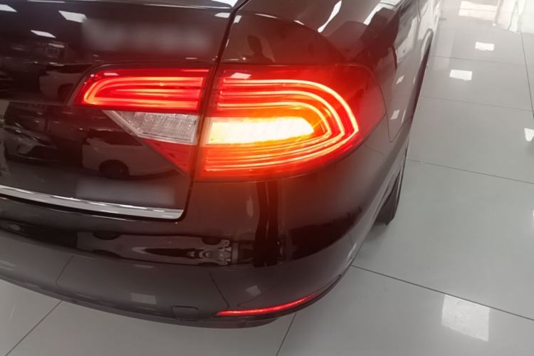 Used Skoda Superb 2013 1.8TSI Automatic Yashi Edition Exterior 3