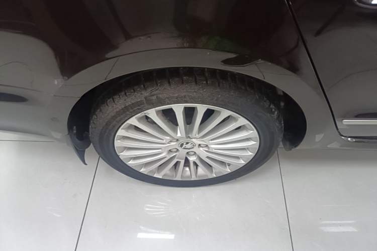 Used Skoda Superb 2013 1.8TSI Automatic Yashi Edition Exterior 5