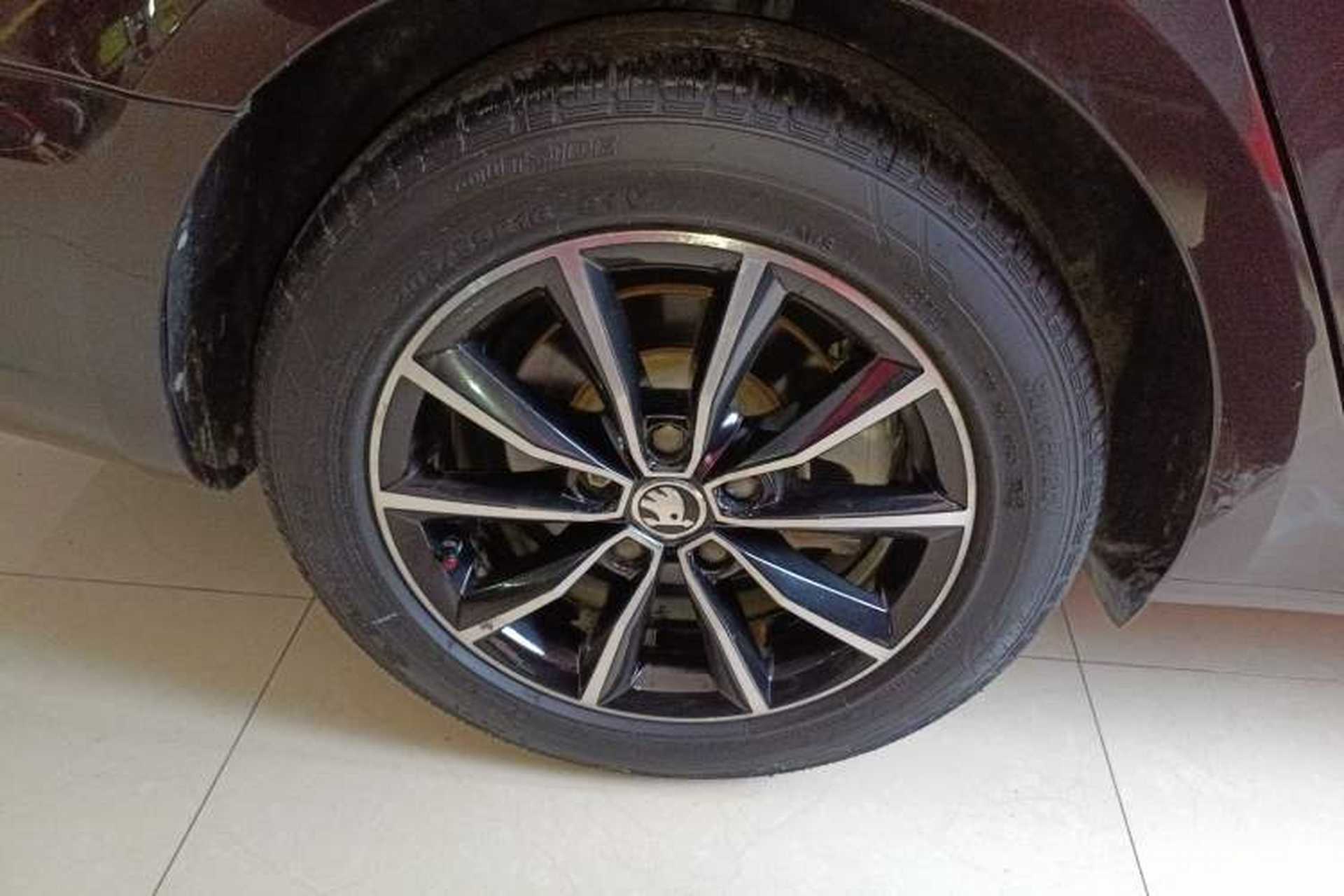Used Skoda Superb 2013 1.4TSI Manual Shengshi Edition Exterior 8