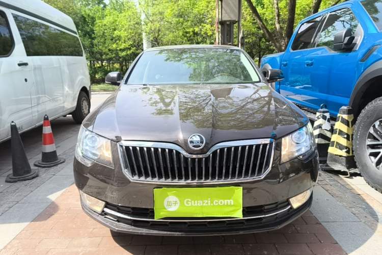 Used Skoda Superb 2013 2.0 TSI DSG Luxury Edition Front