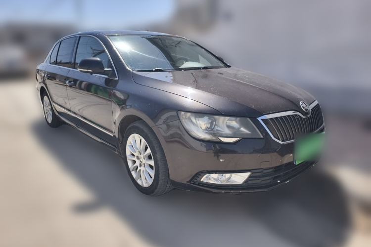 Used Skoda Superb 2013 1.4 TSI DSG Prestige Edition Front Right 45 Deg