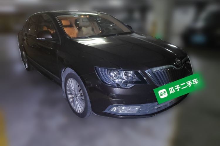 Used Skoda Superb 2013 2.0 TSI DSG Luxury Edition Front Right 45 Deg