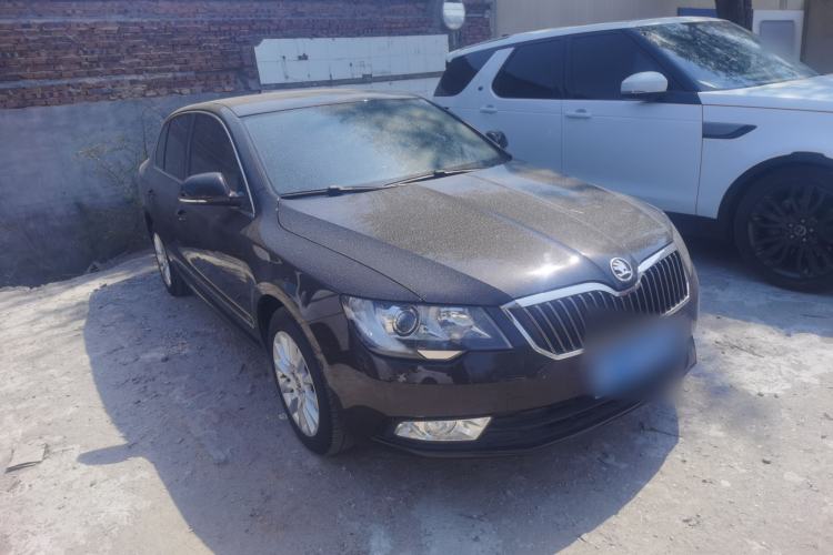 Used Skoda Superb 2013 1.4 TSI DSG Prestige Edition Front Right 45 Deg