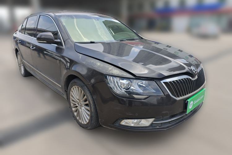 Used Skoda Superb 2013 2.0 TSI DSG Luxury Edition Front Right 45 Deg