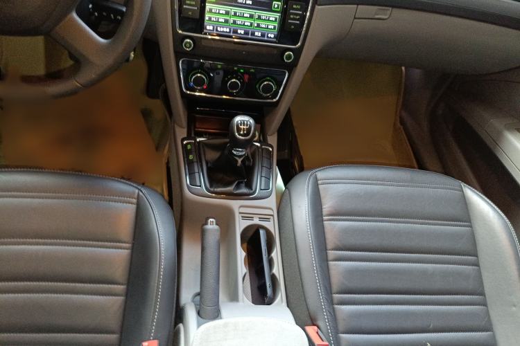 Used Skoda Superb 2013 1.4TSI Manual Shengshi Edition Gear Lever