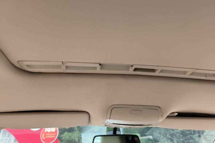 Used Skoda Superb 2013 1.8TSI Automatic Yashi Edition Headliner