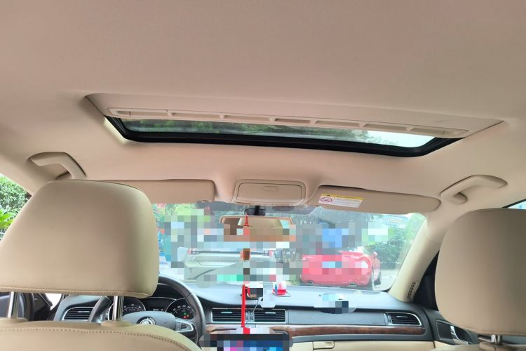 Used Skoda Superb 2013 1.8TSI Automatic Yashi Edition Headliner