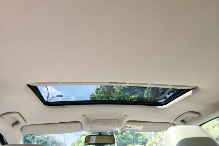 Used Skoda Superb 2013 1.8TSI Automatic Yashi Edition Headliner