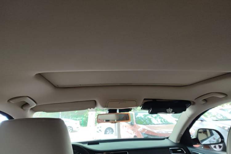 Used Skoda Superb 2013 1.8TSI Automatic MingShi Edition Headliner