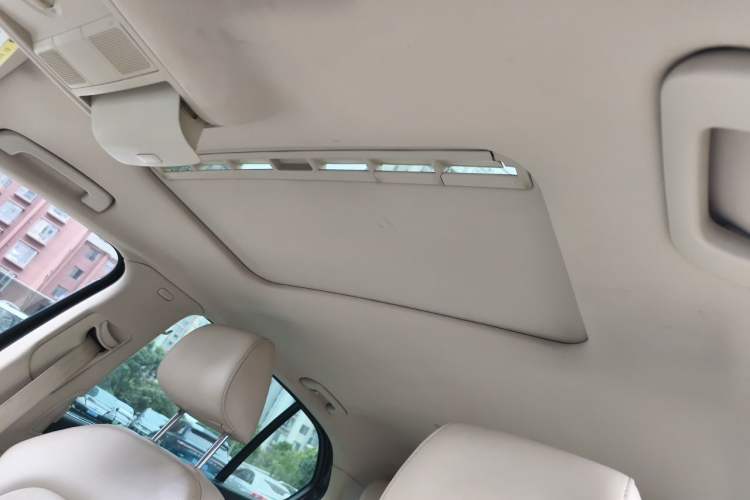 Used Skoda Superb 2013 1.8TSI Automatic Yashi Edition Headliner