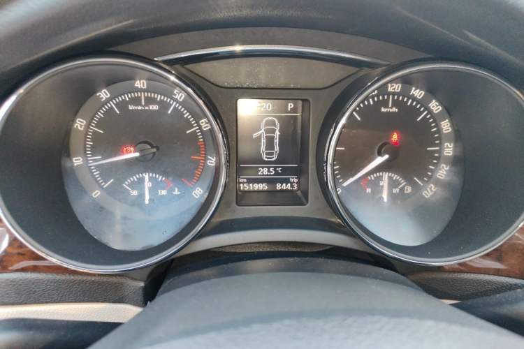Used Skoda Superb 2013 1.8TSI Automatic MingShi Edition Instrument Cluster