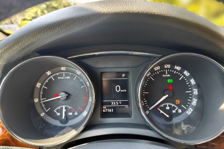 Used Skoda Superb 2013 1.8TSI Automatic Yashi Edition Instrument Cluster
